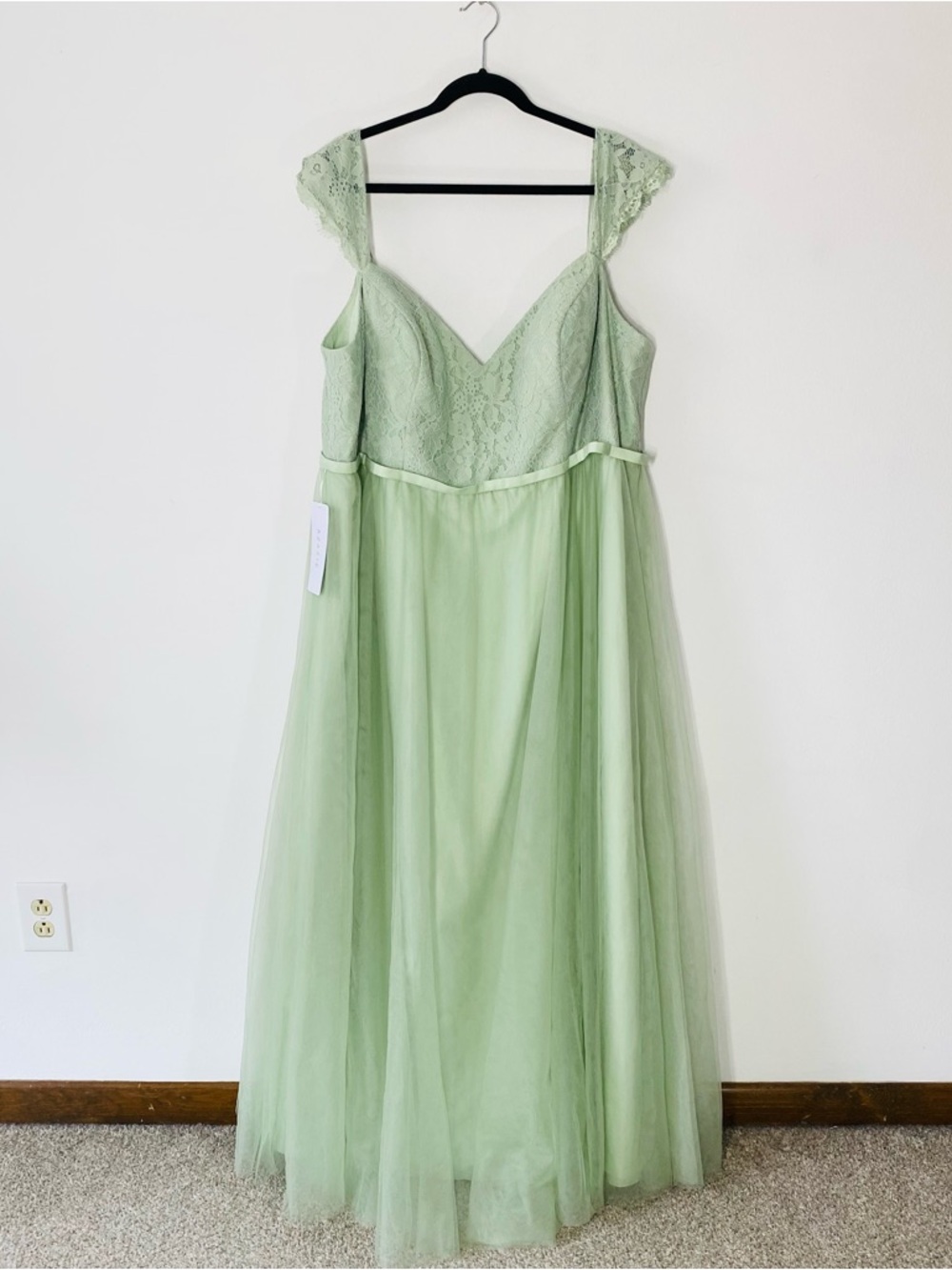 NWT AZAZIE Luxi Dress - Picture 3 of 9